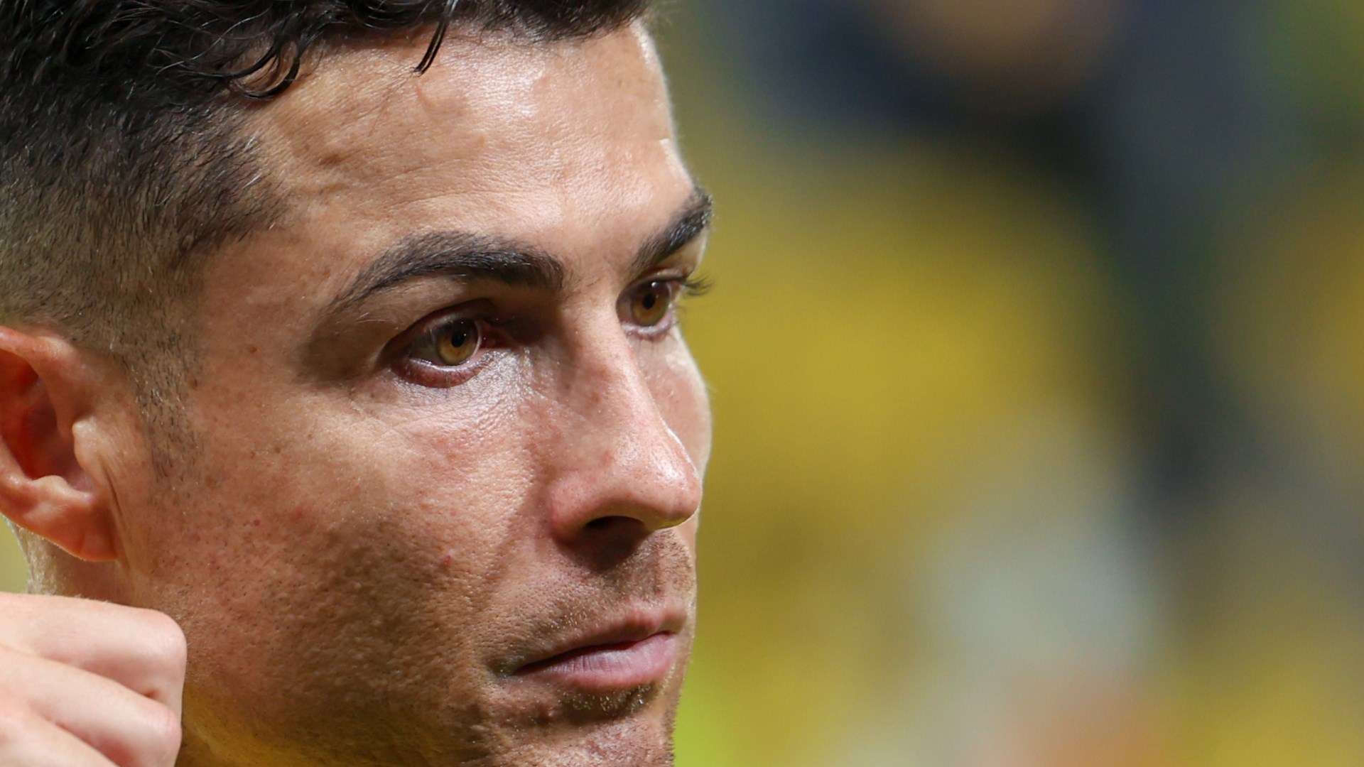 的表现令人 的表现令人